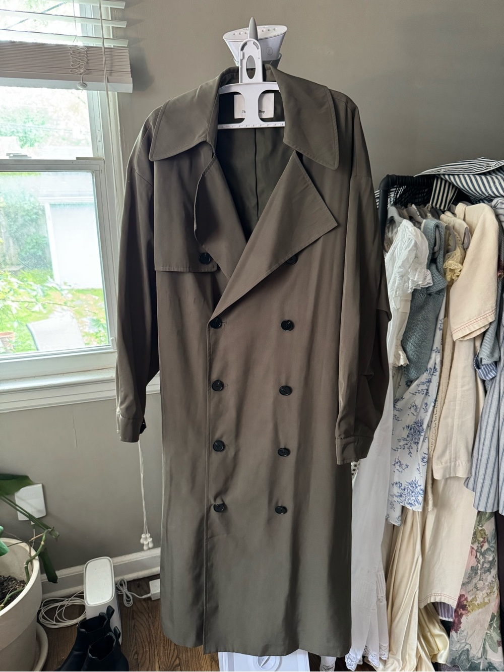The Frankie Shop Mavis Oversized Trench in Khaki size XS/S - Picture 5 of 9